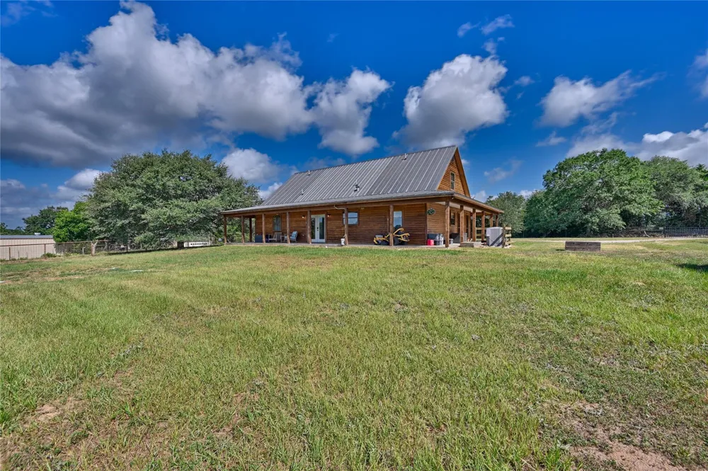 3090 Old Navasota Road Brenham, TX 77833
