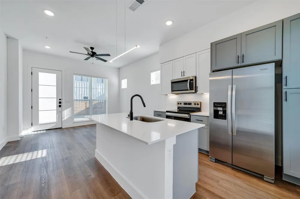 1601 Mustang Drive Marble Falls, TX 78654