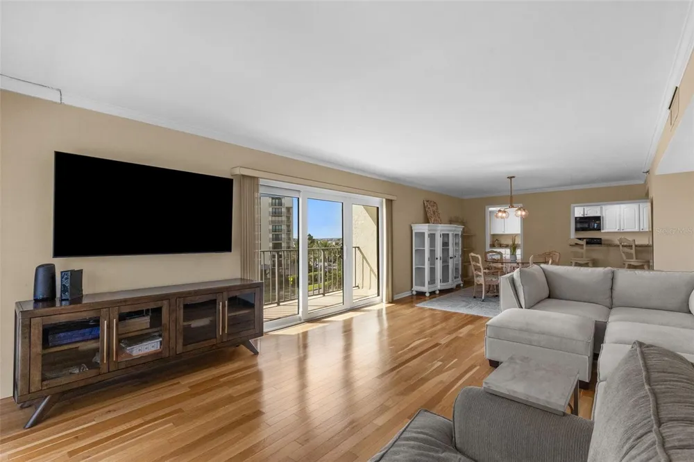 1480 GULF BOULEVARD #409 Clearwater Beach, FL 33767