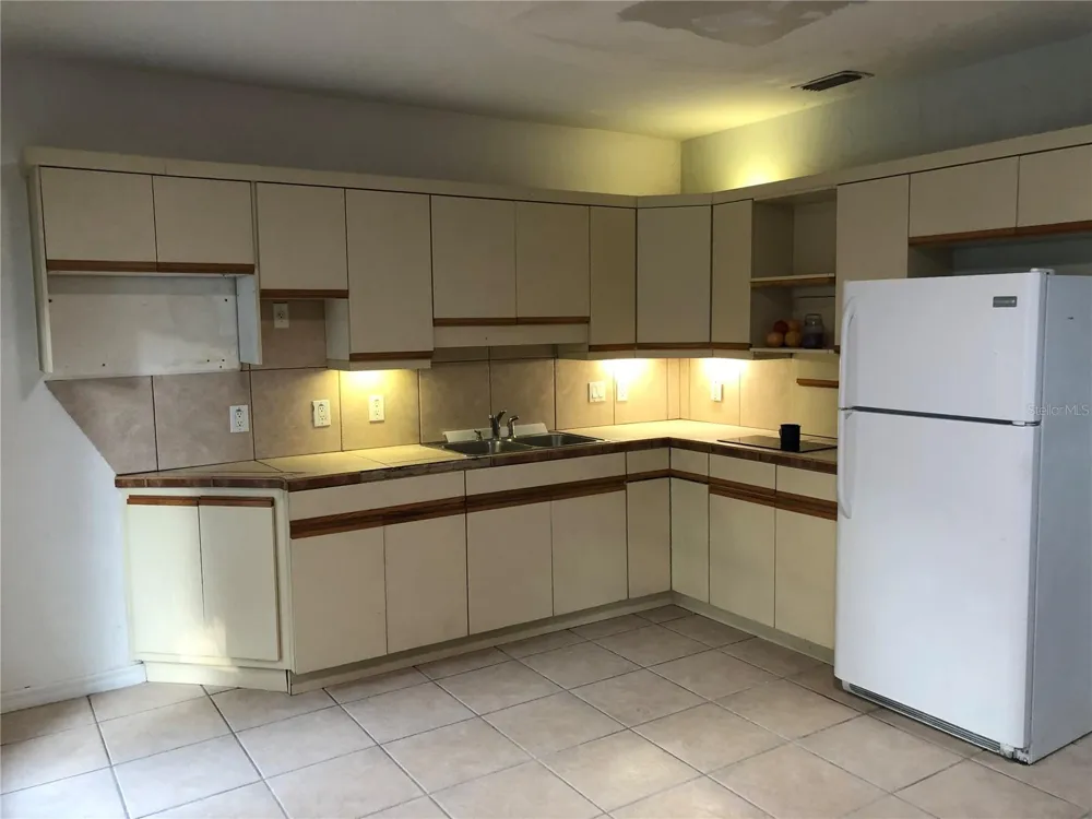 360 S LAKEVIEW DRIVE Lake Helen, FL 32744