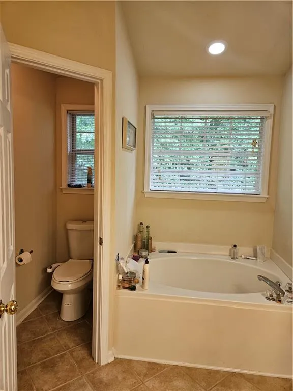 1812 Dunrobin Drive SE #35 Smyrna, GA 30082