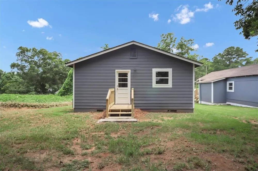242 Jackson Street Barnesville, GA 30204