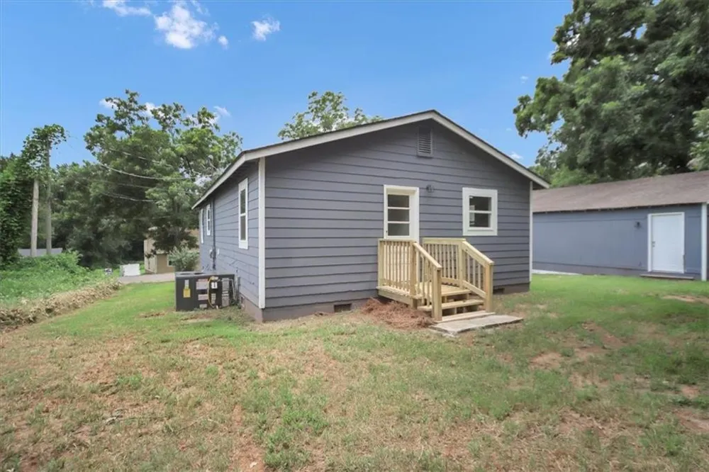 242 Jackson Street Barnesville, GA 30204