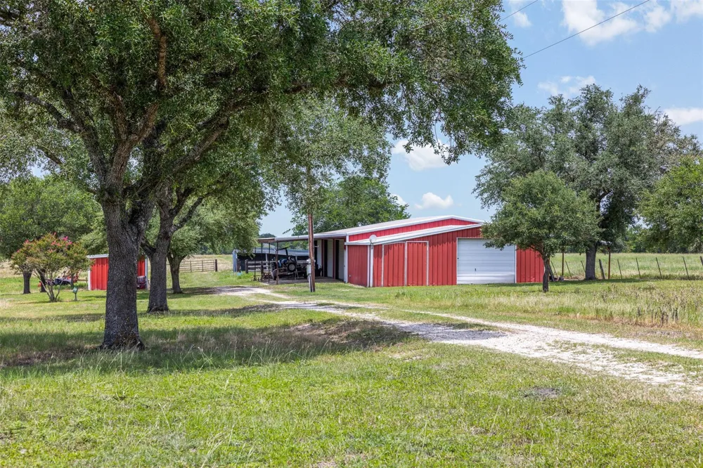 Mustang Rd Brenham, TX 77833