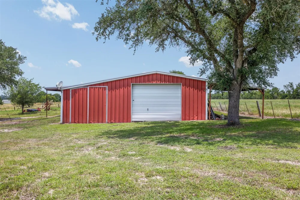Mustang Rd Brenham, TX 77833