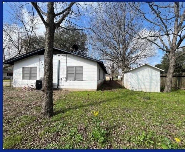 114 Irwin Columbus, TX 78934