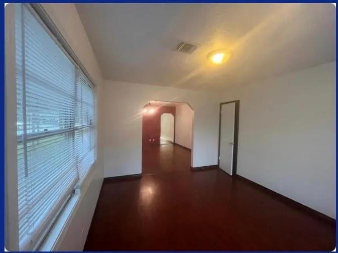 114 Irwin Columbus, TX 78934