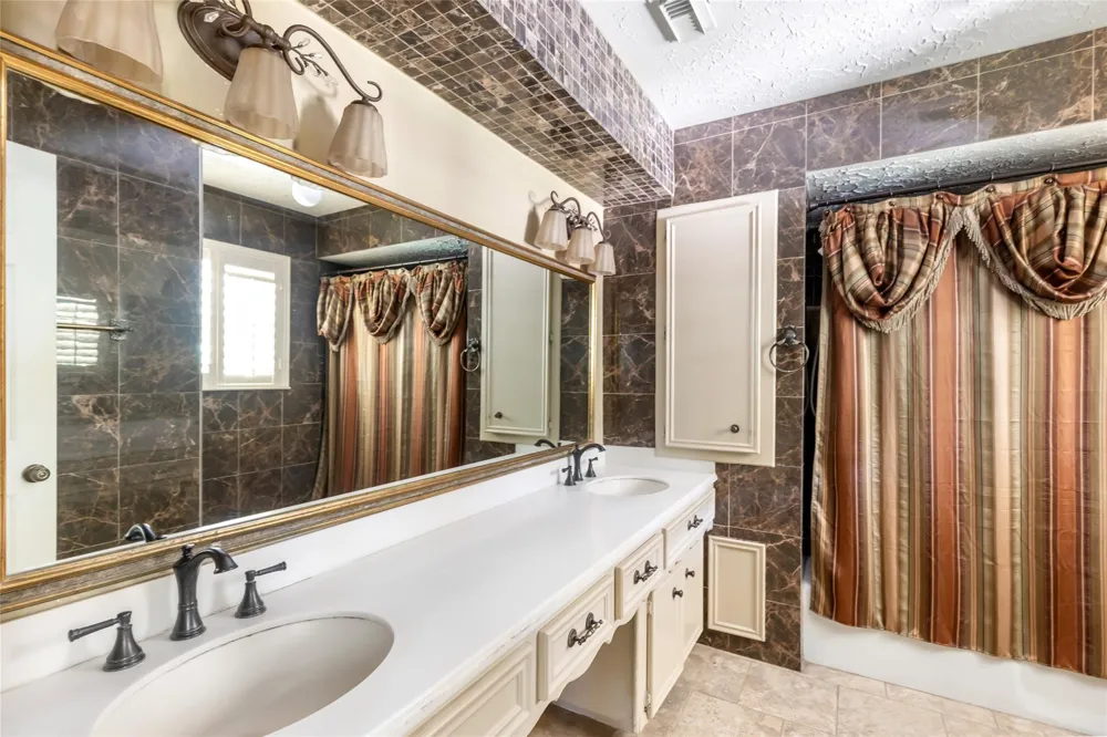 27154 Afton Way Huffman, TX 77336