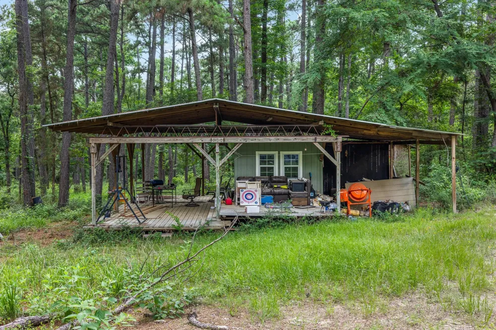 5772 Pr 2065 Centerville, TX 75833