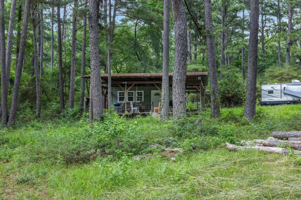 5772 Pr 2065 Centerville, TX 75833