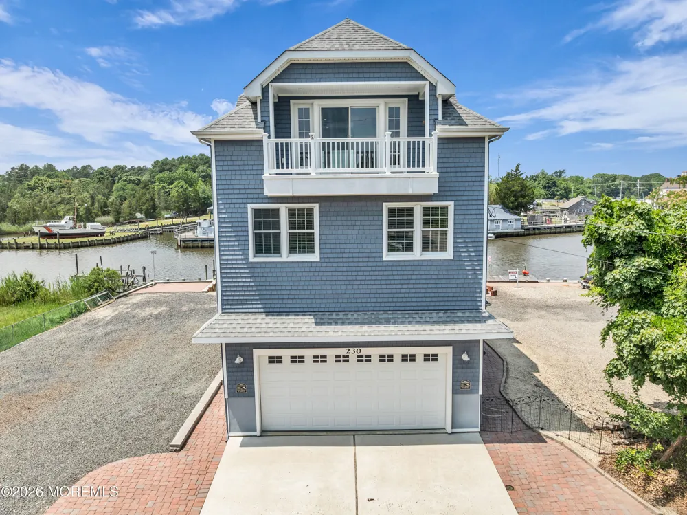 230 S Green Street Tuckerton, NJ 08087