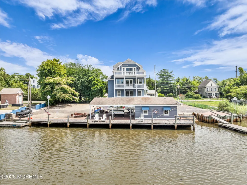 230 S Green Street Tuckerton, NJ 08087