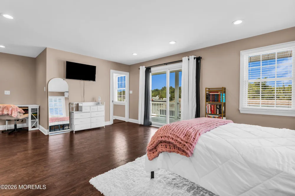230 S Green Street Tuckerton, NJ 08087