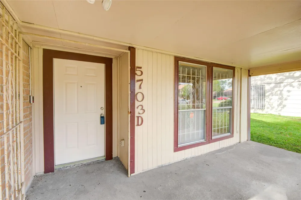 5703 Easthampton Drive #D Houston, TX 77039