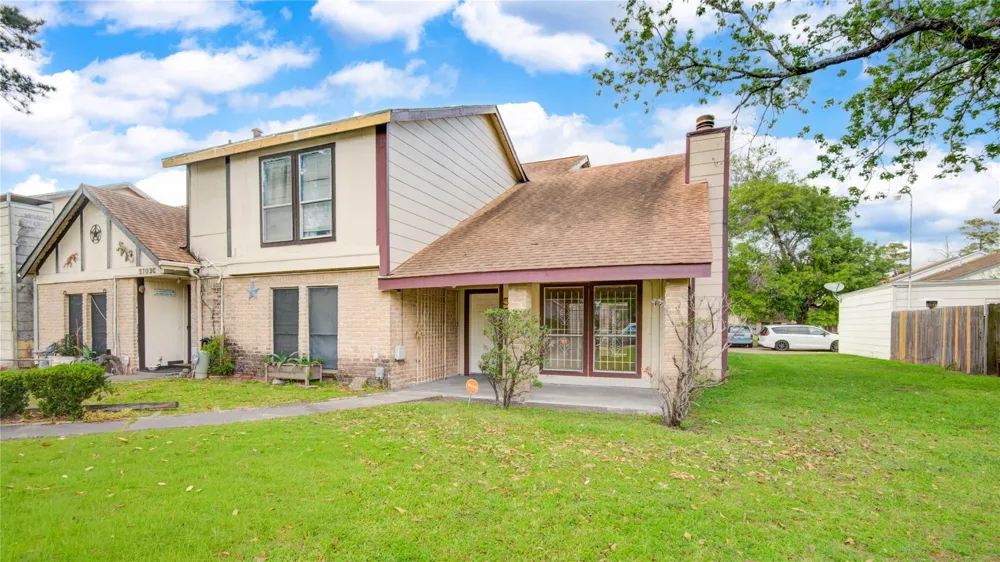 5703 Easthampton Drive #D Houston, TX 77039