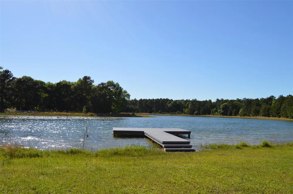 17905 Chestnut Drive Waller, TX 77484