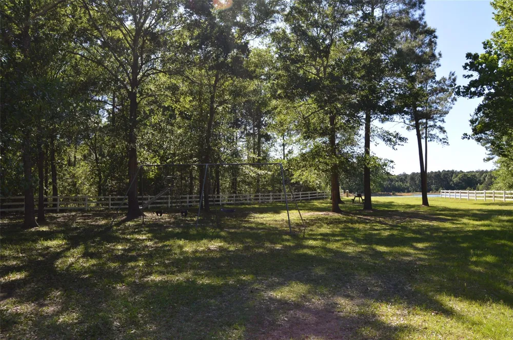 17905 Chestnut Drive Waller, TX 77484