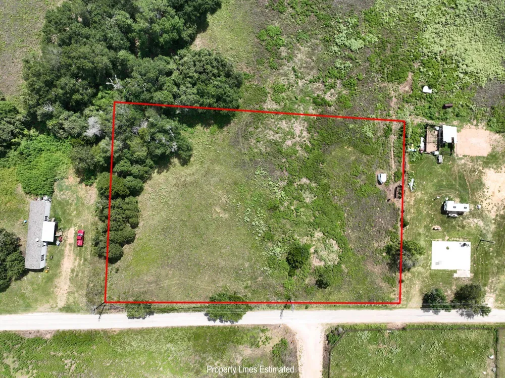 1 County Road 367 Caldwell, TX 77836