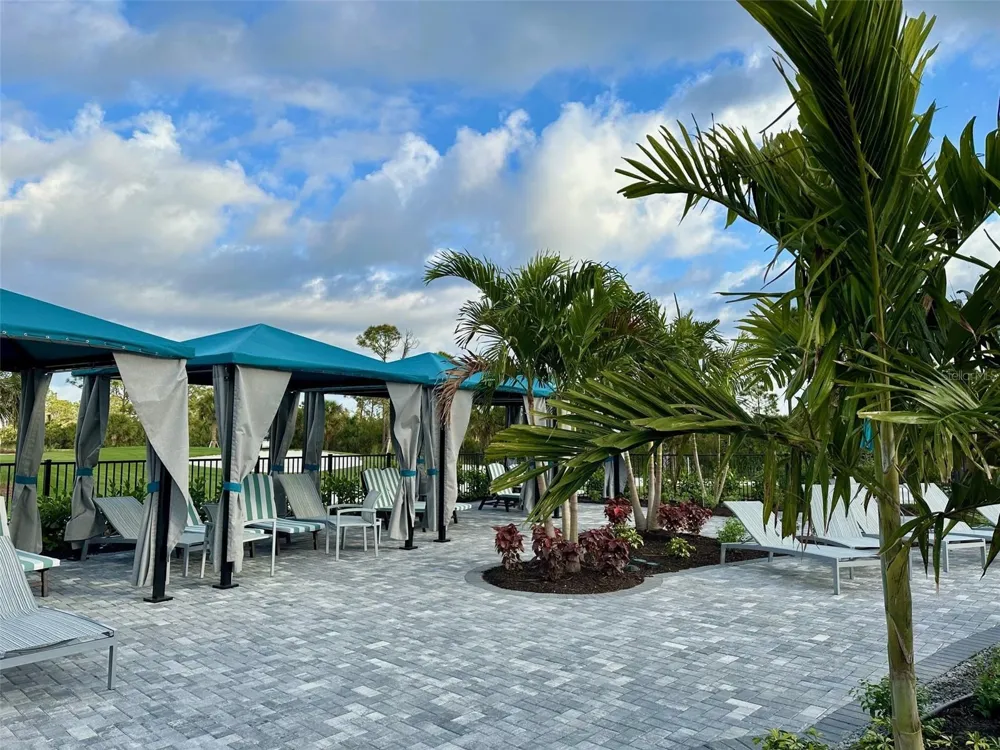 12520 GALAPAGOS CT. #201 Venice, FL 34293