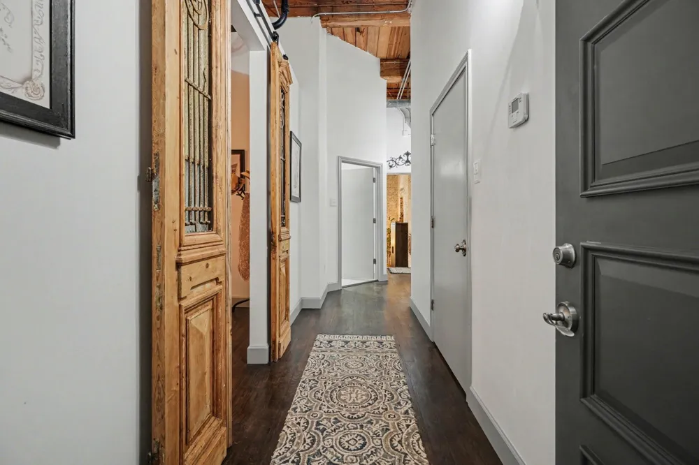 2400 Mechanic Street #101 Galveston, TX 77550