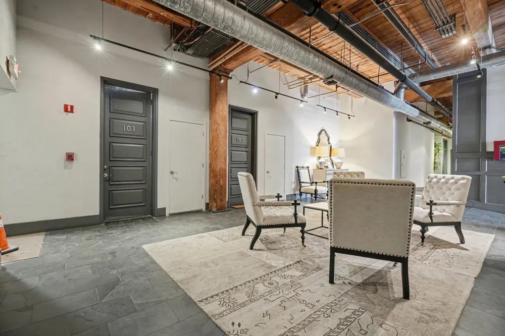 2400 Mechanic Street #101 Galveston, TX 77550