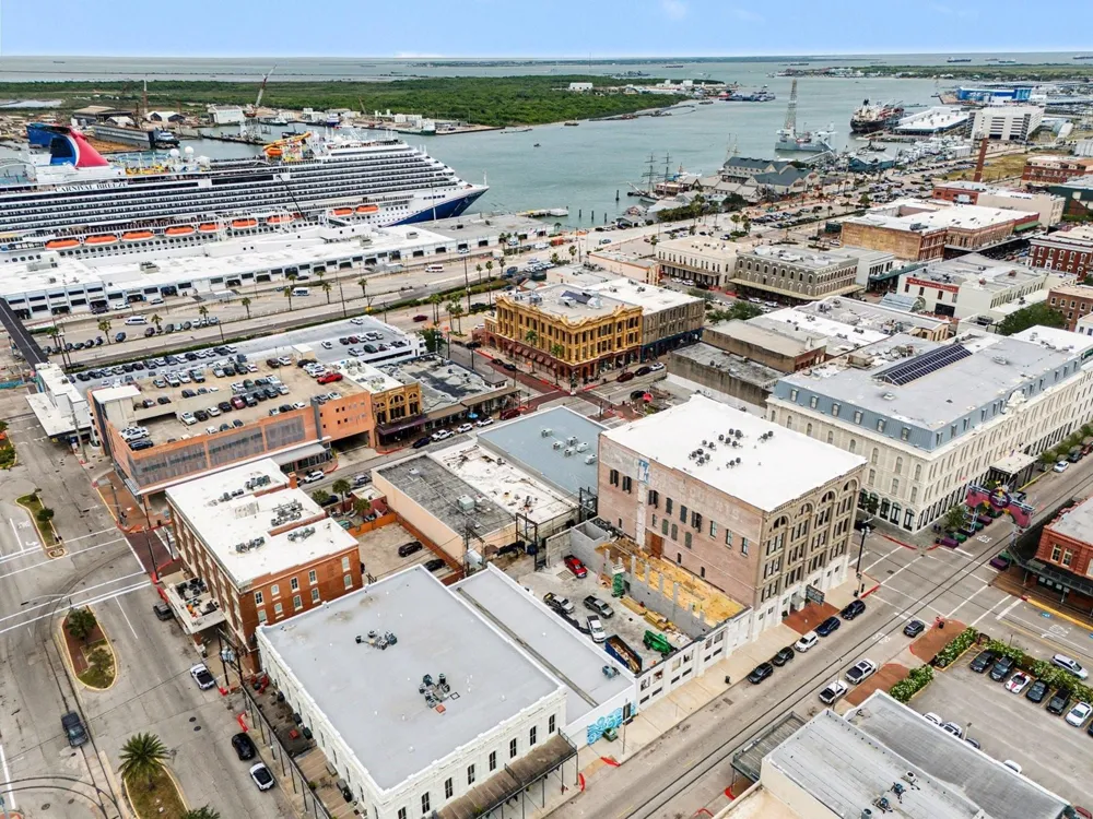 2400 Mechanic Street #101 Galveston, TX 77550