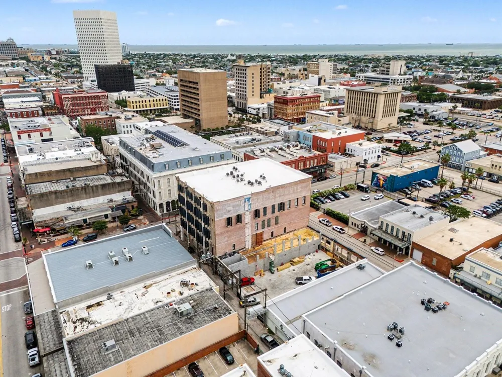 2400 Mechanic Street #101 Galveston, TX 77550