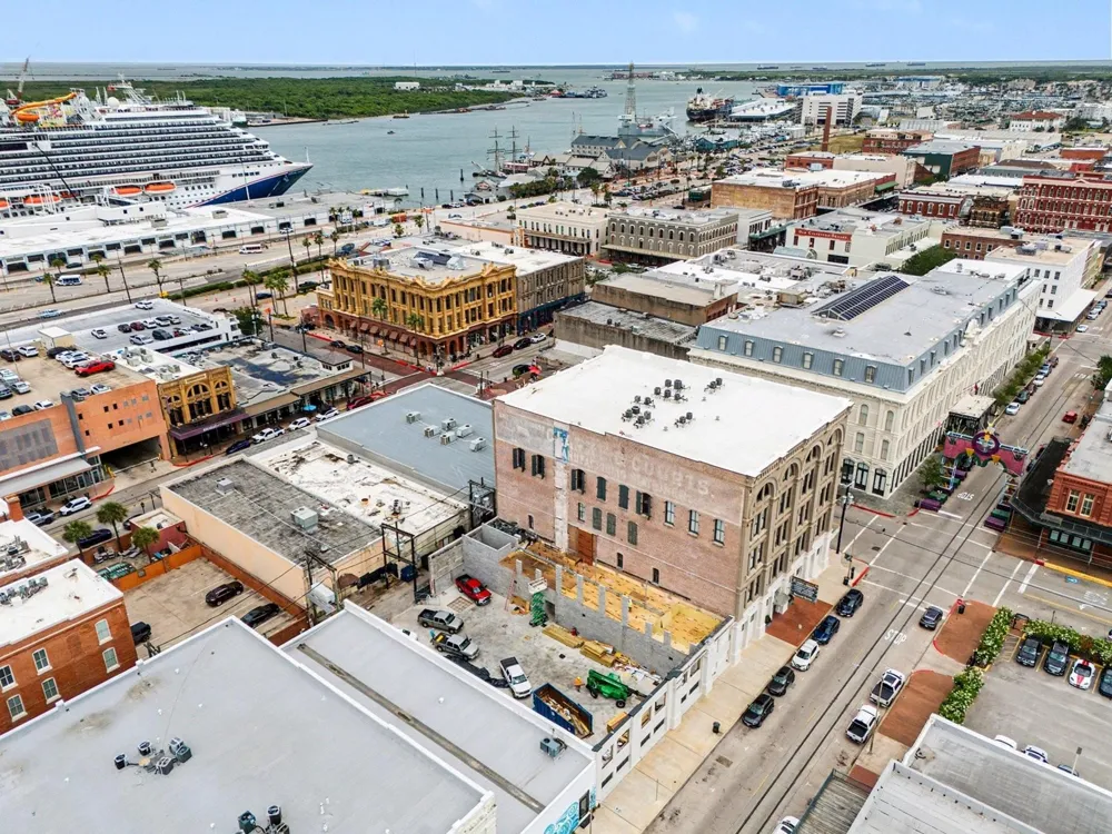 2400 Mechanic Street #101 Galveston, TX 77550