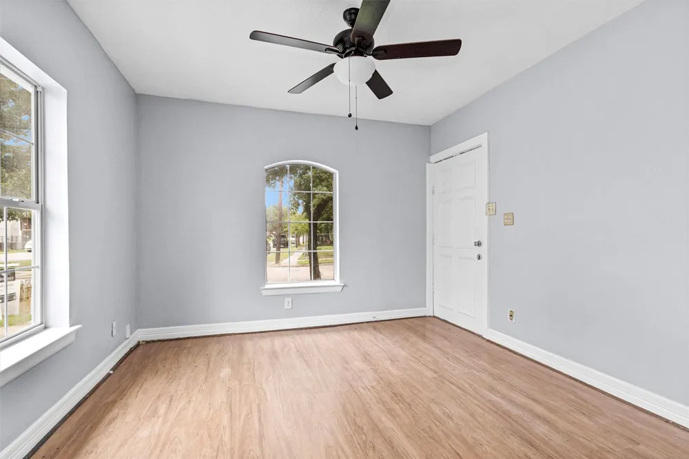 4522 Canal Street Houston, TX 77011