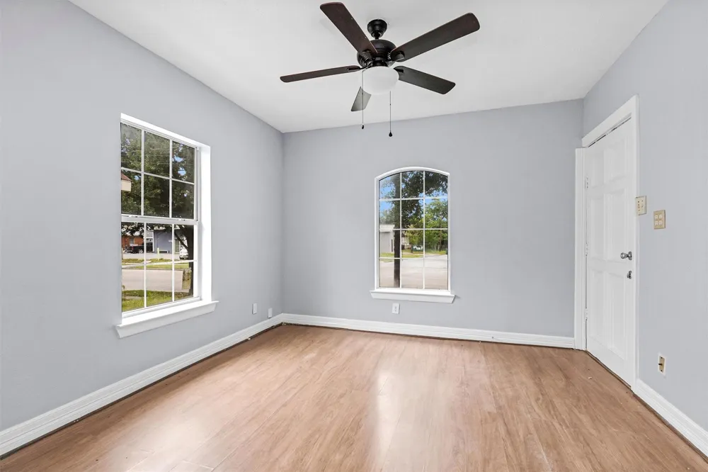 4522 Canal Street Houston, TX 77011