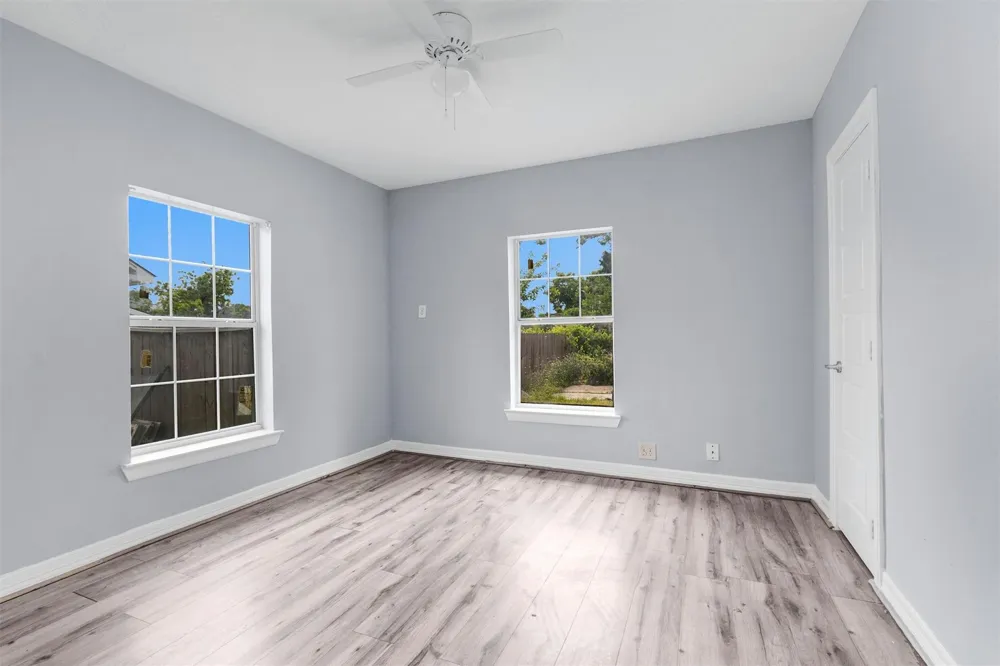 4522 Canal Street Houston, TX 77011