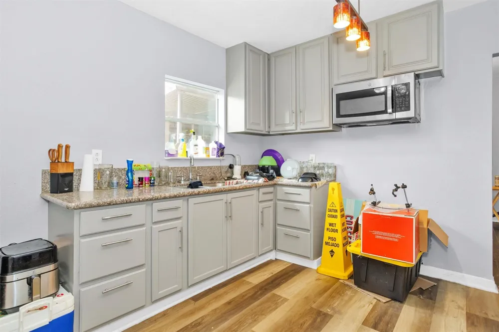 4522 Canal Street Houston, TX 77011