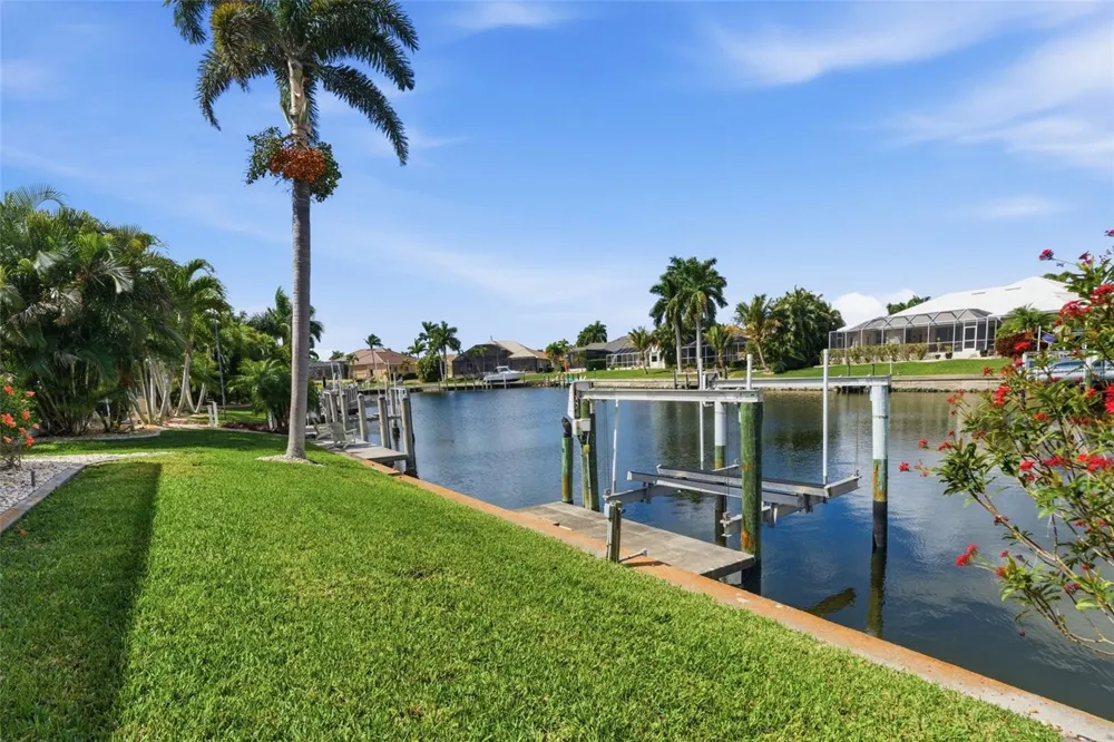 1318 PENGUIN COURT Punta Gorda, FL 33950