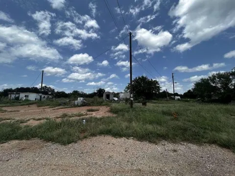 101 Trails End Circle
