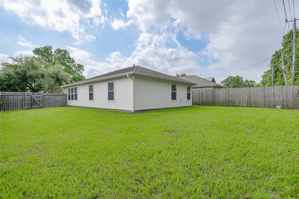 24415 Strong Pine Drive Huffman, TX 77336