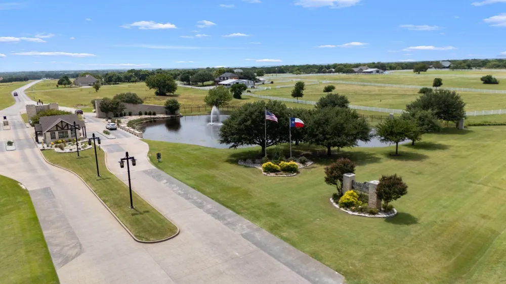 1736 White Bluff Drive Whitney, TX 76692