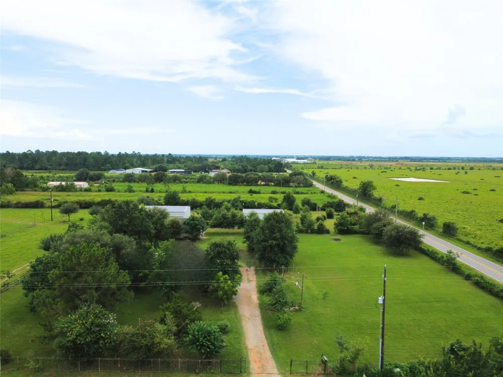 29927 Waller Spring Creek Road Waller, TX 77484