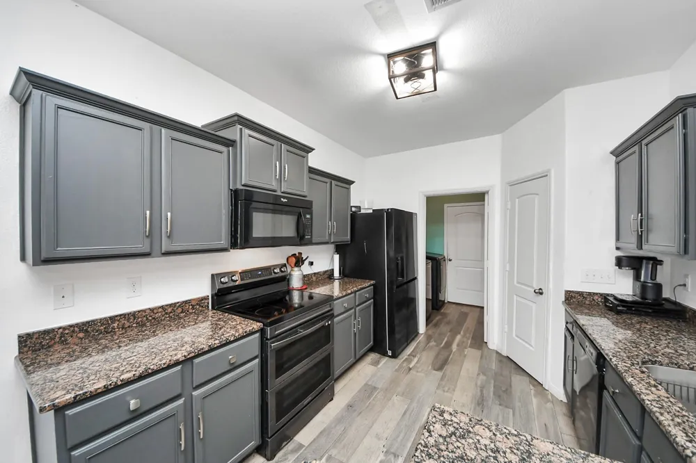 415 Hawks View Drive La Marque, TX 77568