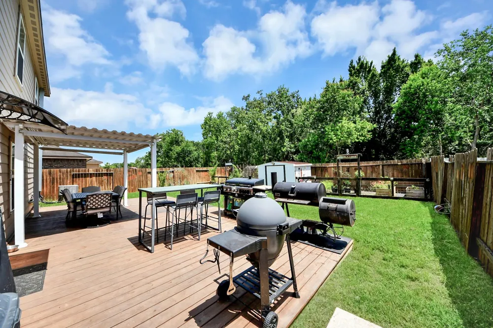 415 Hawks View Drive La Marque, TX 77568