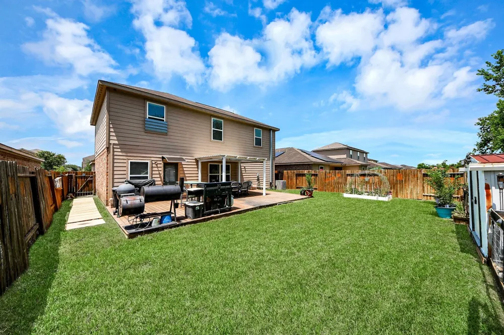415 Hawks View Drive La Marque, TX 77568