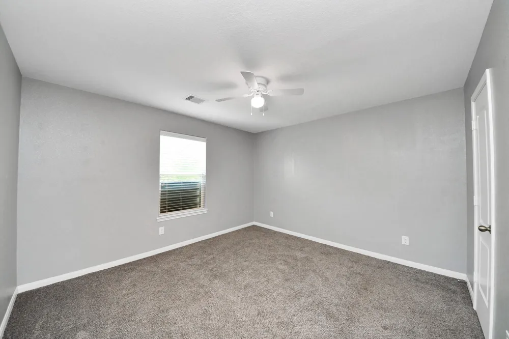 415 Hawks View Drive La Marque, TX 77568