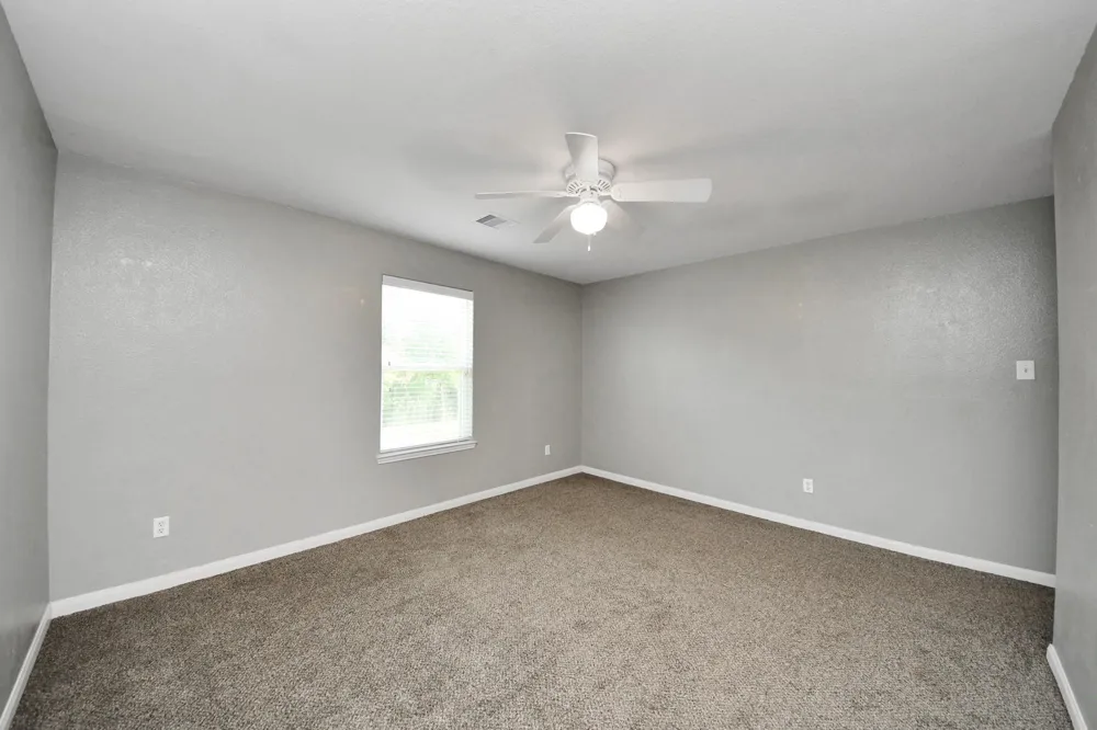 415 Hawks View Drive La Marque, TX 77568
