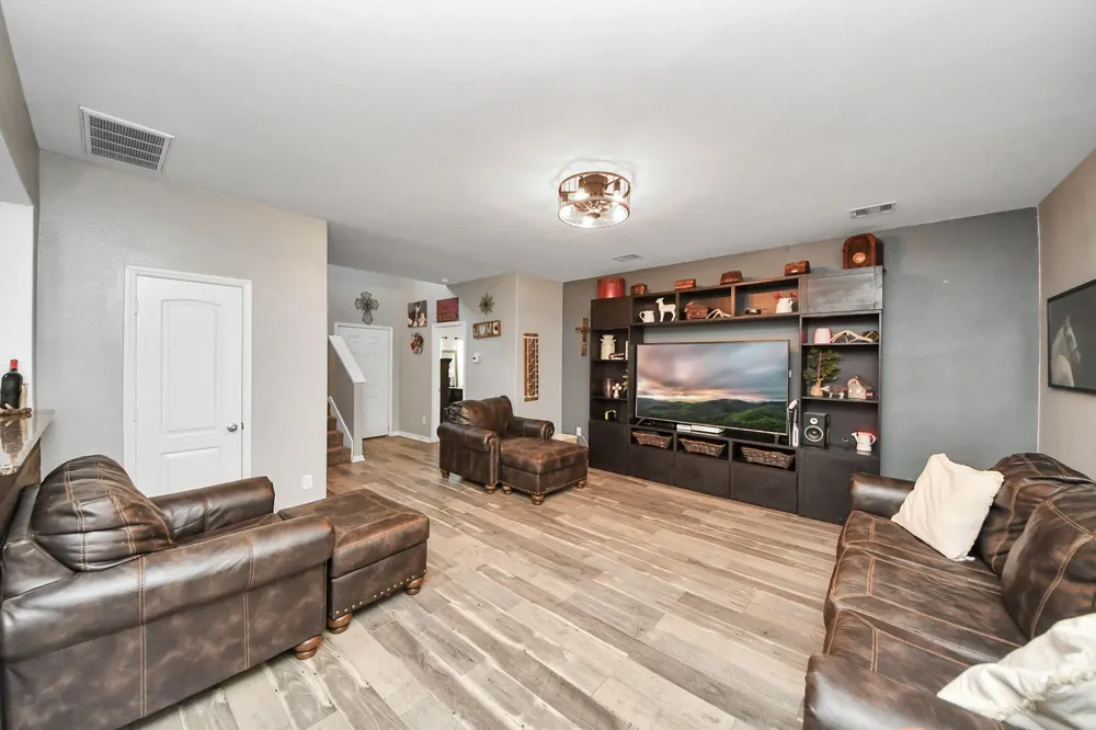 415 Hawks View Drive La Marque, TX 77568