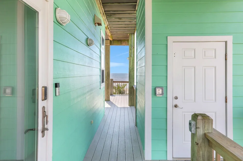 2396 Sand Drift Lane Crystal Beach, TX 77650