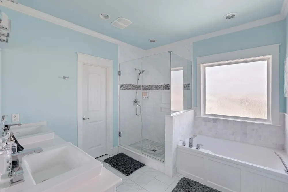 2396 Sand Drift Lane Crystal Beach, TX 77650