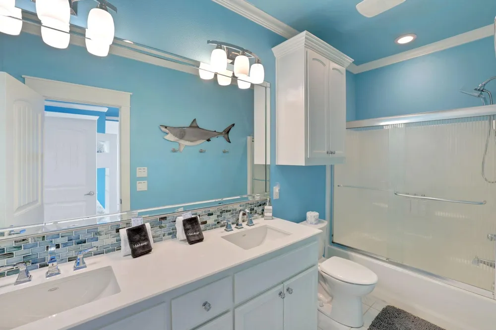 2396 Sand Drift Lane Crystal Beach, TX 77650