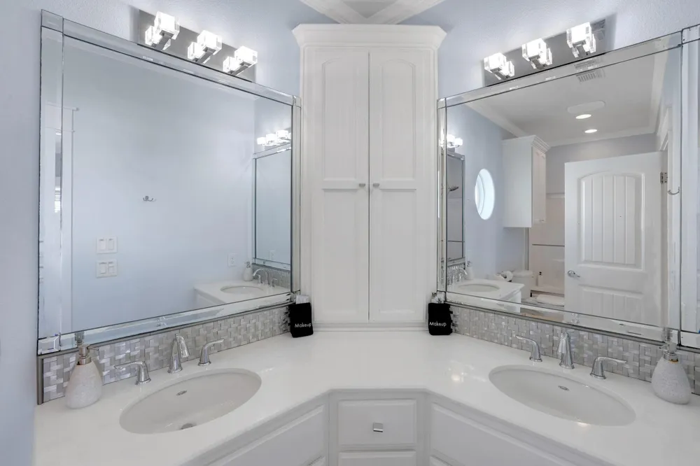2396 Sand Drift Lane Crystal Beach, TX 77650