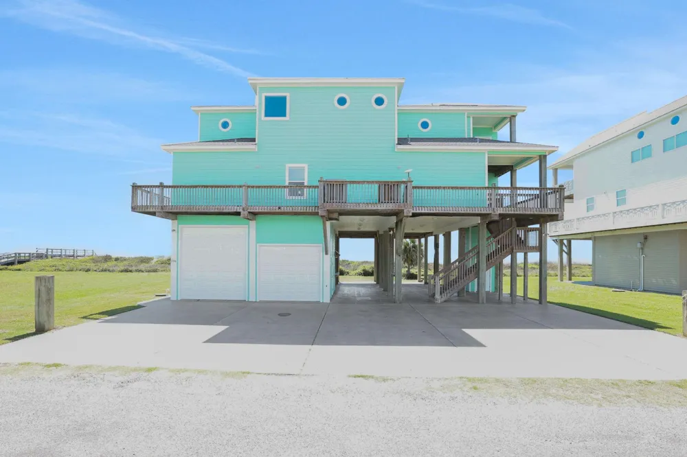 2396 Sand Drift Lane Crystal Beach, TX 77650