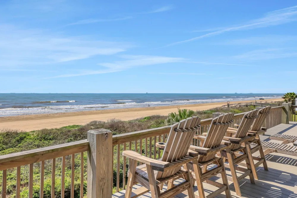 2396 Sand Drift Lane Crystal Beach, TX 77650