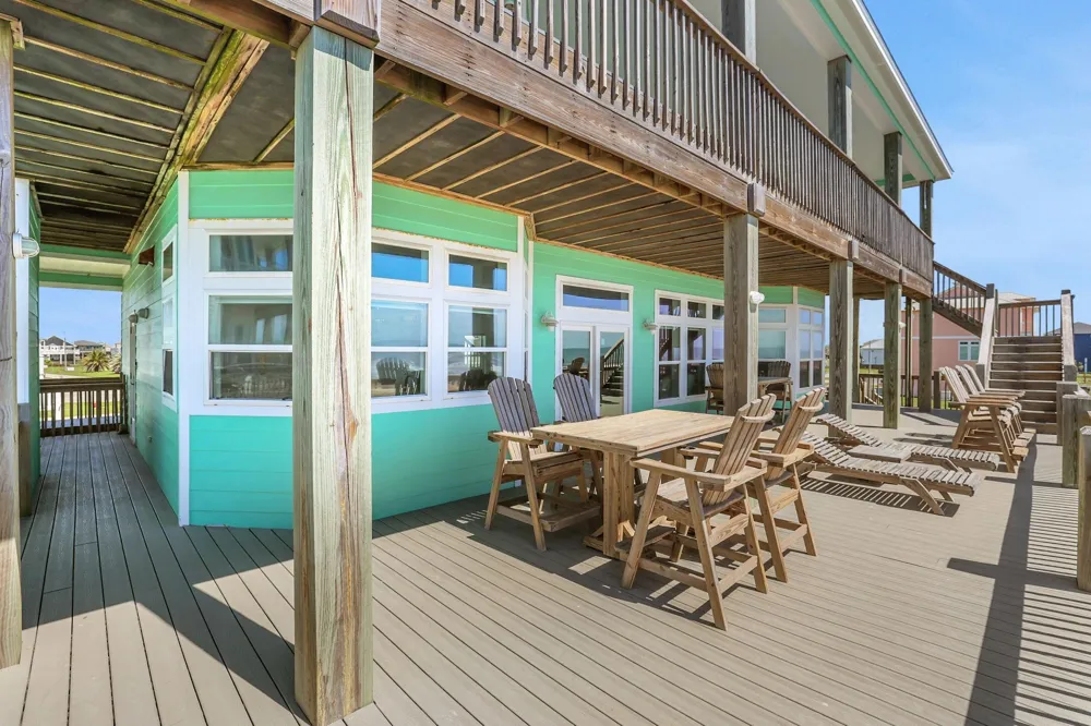 2396 Sand Drift Lane Crystal Beach, TX 77650